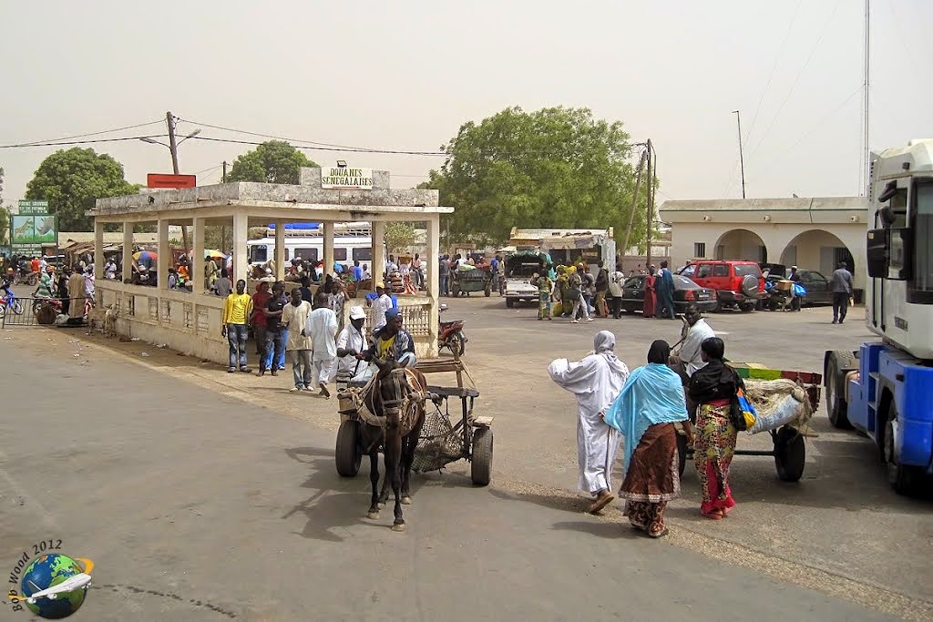 gambia senegal border